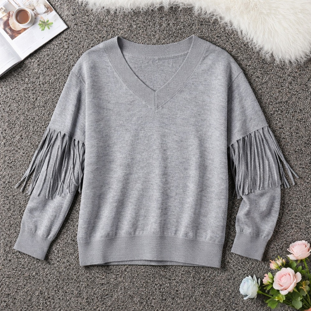 Gray Fringe Sweater - Large